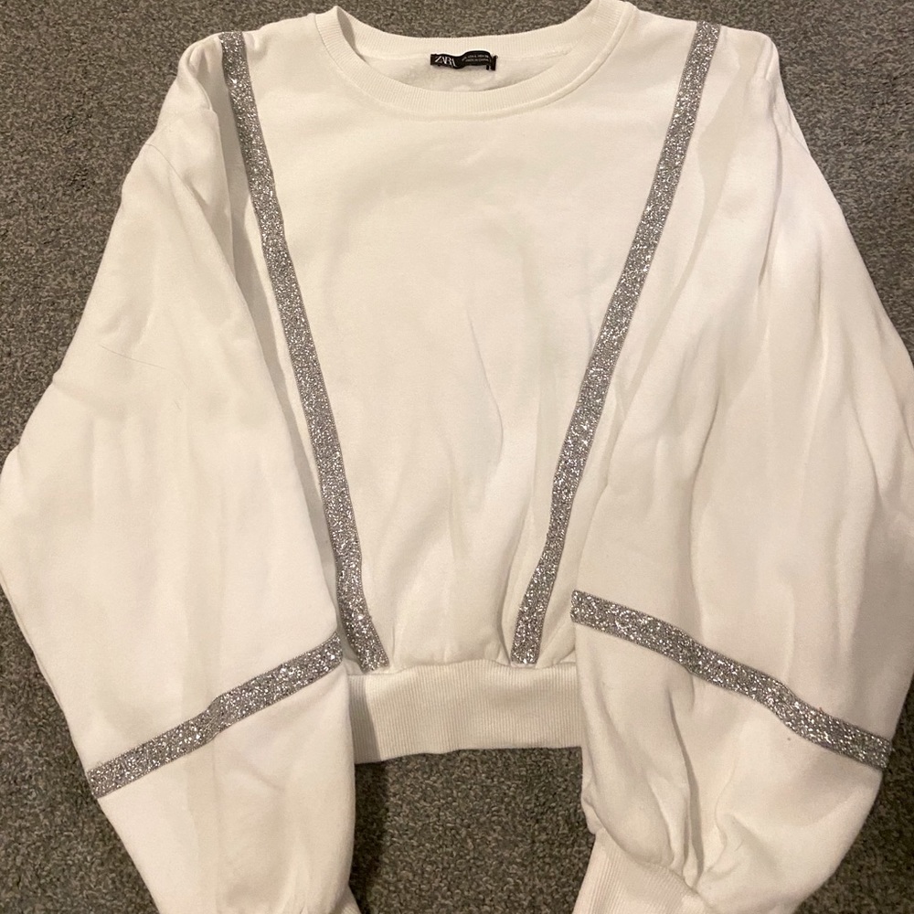 White jewel lined sweater Zara